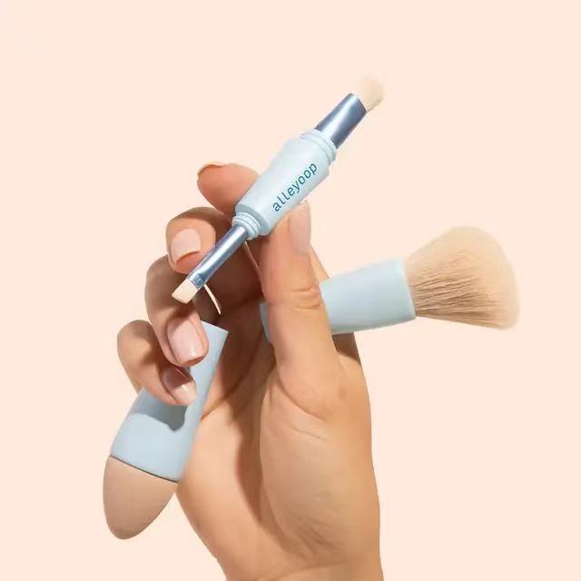 Salune 4-in-1 Travel Makeup Brush - view 3